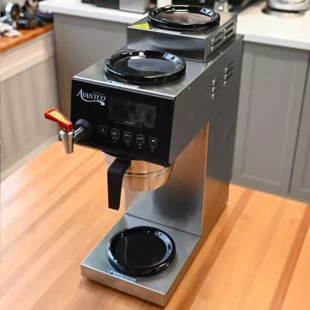 Капельная кофеварка WPM Avantco CB-303GT
