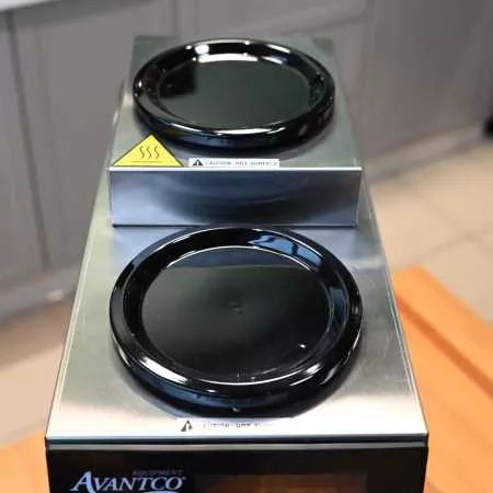 Капельная кофеварка WPM Avantco CB-303GT